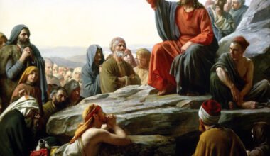 "Las Bienaventuranzas son un nuevo programa de vida, para liberarse de los falsos valores del mundo y abrirse a los verdaderos bienes, presentes y futuros. En efecto, cuando Dios consuela, sacia el hambre de justicia y enjuga las lágrimas de los que lloran, significa que, además de recompensar a cada uno de modo sensible, abre el reino de los cielos... Reflejan la vida del Hijo de Dios que se deja perseguir, despreciar hasta la condena a muerte, a fin de dar a los hombres la salvación"