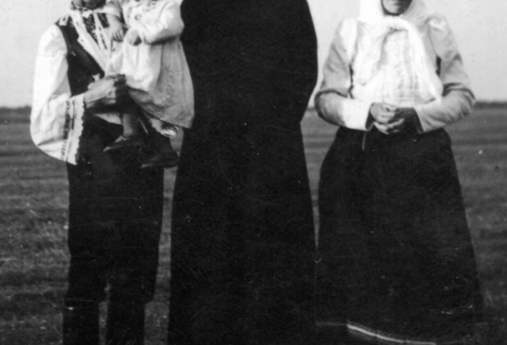 "Irremediablemente marcado ya por los sufrimientos padecidos en la cárcel, Murió cinco años después, el 8 de enero de 1969, rodeado de una gloriosa fama de martirio y de santidad. Vivió su calvario con gran espíritu de sacrificio y de ofrenda: «Aunque tuviese que perder la vida, no la consideraría malgastada, sabiendo que al menos uno de aquellos a los que he ayudado ha llegado a ser sacerdote en mi lugar».