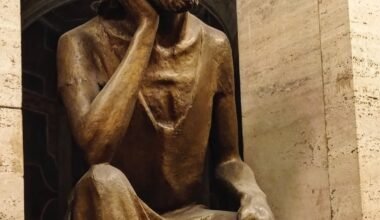 Fue el Concilio Vaticano II el que abrió el estudio de la teología a todos los creyentes; esta decisión es un verdadero «signo de los tiempos», que indica el camino recorrido por la Iglesia y el camino a seguir según el estilo de coparticipación.